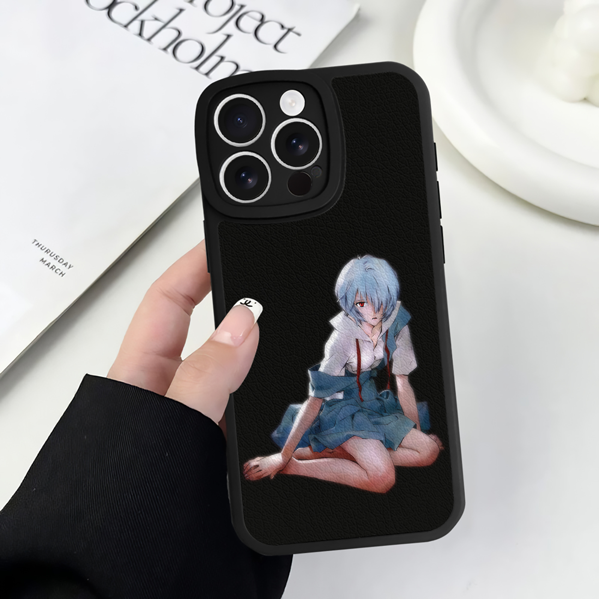（画像用） EVA 新世紀エヴァンゲリオン 【iPhone 16シリーズ対応】シリコンスマホケース（レザー調） 材質：シリコン